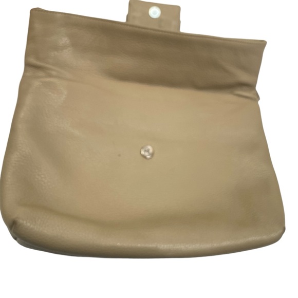 Pebbled Italian Leather shoulder bag - Picture 10 of 15